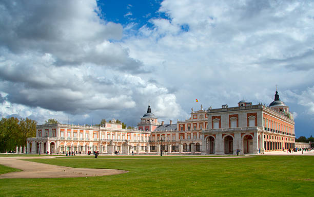 palacio real de aranjuez - palacio espanol fotografías e imágenes de stock