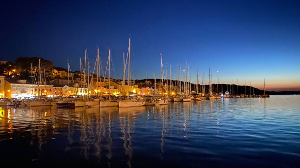 istock Mali Losinj by night 1258088269