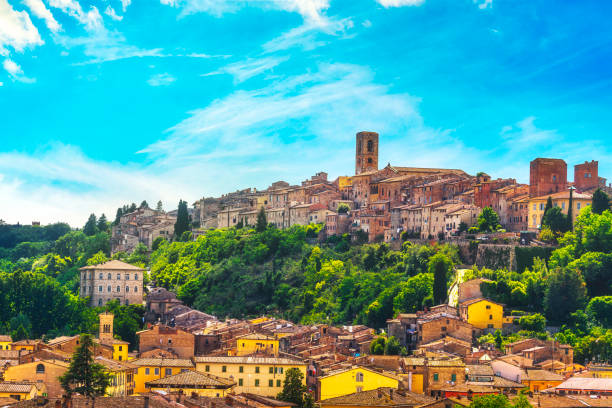 istock Colle Val d'Elsa town skyline panoramic view. Siena, Tuscany, Italy 1258097620