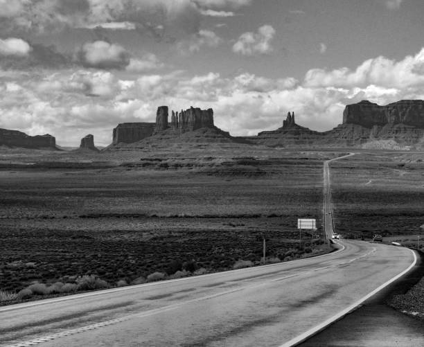 istock Gateway To Aljato Monument Valley 1258137785