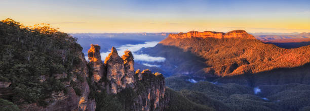 bm 3 sis subir panela média - blue mountains national park - fotografias e filmes do acervo