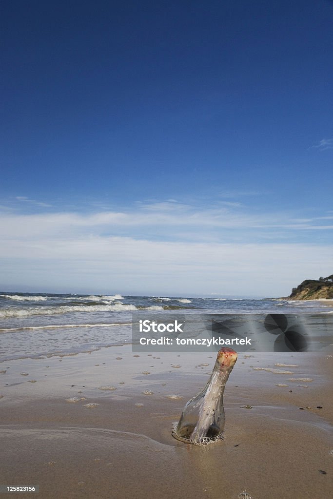 Message in a bottle - Lizenzfrei Am Rand Stock-Foto