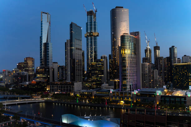 メルボルンの夕日 - melbourne casino australia city ストックフォトと画像