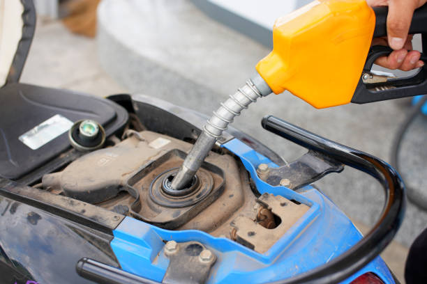 istock Motorcycle fueling of service stations in Thailand 1258603190