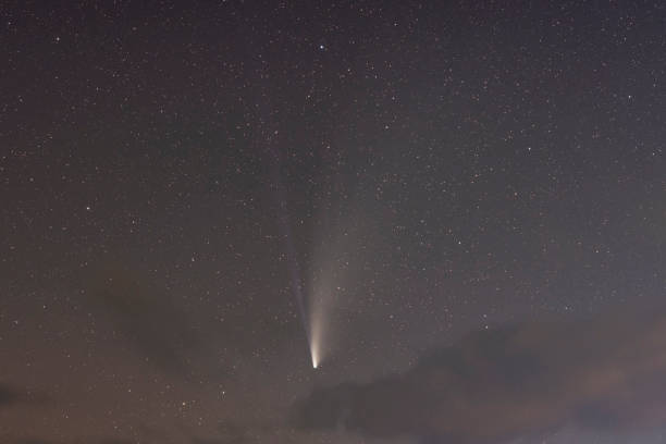 istock Comet C/2020 F3 NEOWISE in detail 1258670402