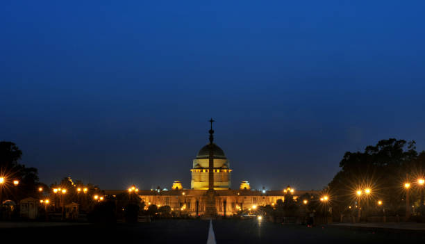 rashtrapati bhavan - new delhi india night government imagens e fotografias de stock