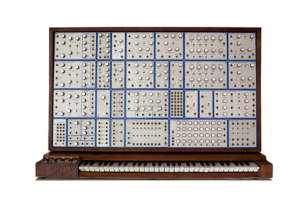 винтаж аналоговые модульные синтезатор - synthesizer modular retro revival laboratory стоковые фот�о и изображения