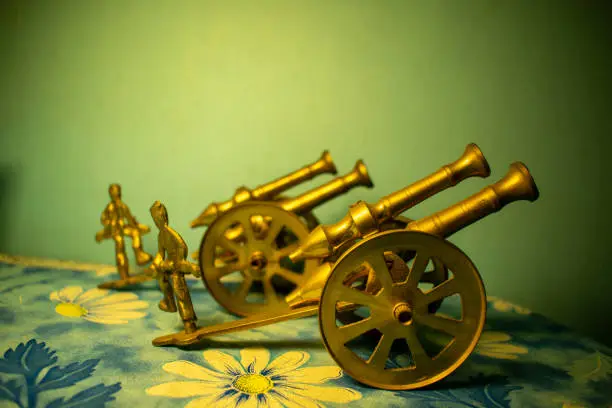 brass made canon for home decoration