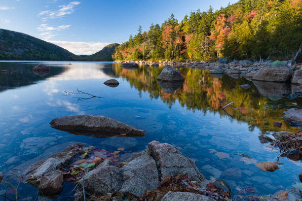 Autumn, Jordan Pond, Acadia National Park Autumn at Jordan Pond in Acadia National Park on Mount Desert Island, Maine, USA acadia national park maine stock pictures, royalty-free photos & images