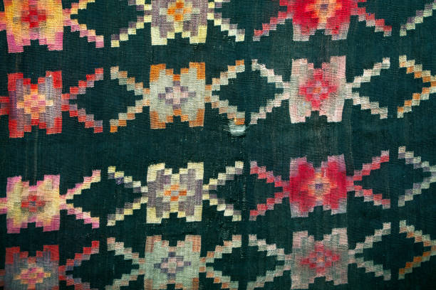 tapis en lambeaux - christmas quilt craft patchwork photos et images de collection