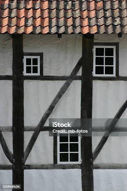 Mur Pruski House - zdjęcia stockowe i więcej obrazów Bez ludzi - Bez ludzi, Biały, Czarny kolor