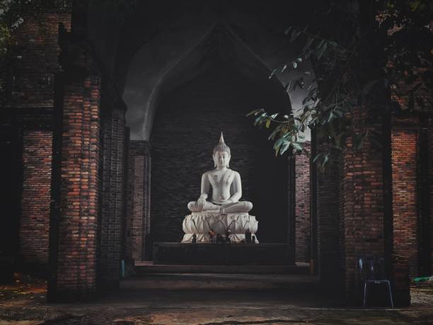 bouddha - nirvana photos et images de collection