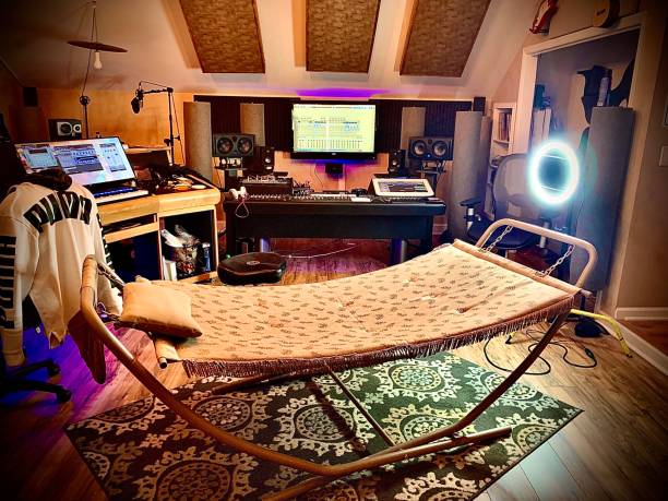 Where’s The Couch Bruh Home studios bruh stock pictures, royalty-free photos & images