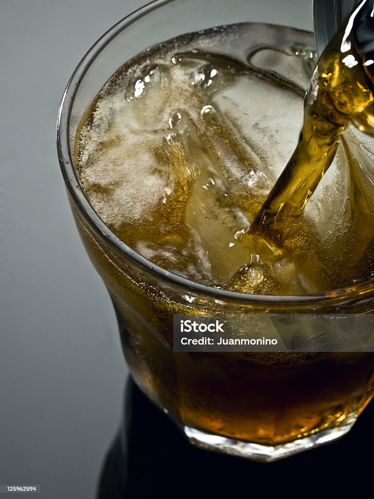 Ron y Coca-Cola - Foto de stock de Bebida alcohólica libre de derechos