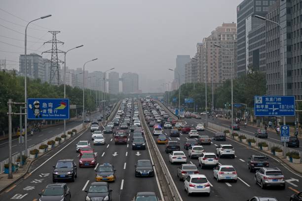 pekin, chiny, 07.27.2020. godziny szczytu i zanieczyszczenia - beijing traffic land vehicle city street zdjęcia i obrazy z banku zdjęć