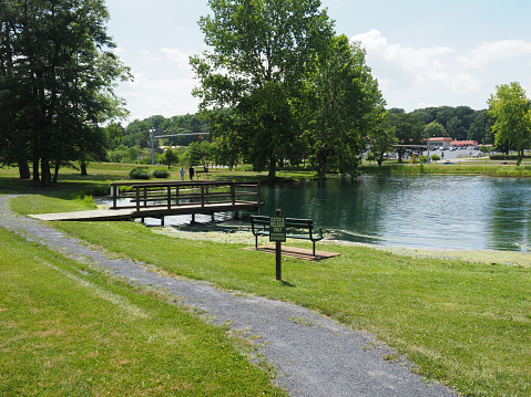 Tourist hotel and Ferris wheel next to a lake in Zlatibor