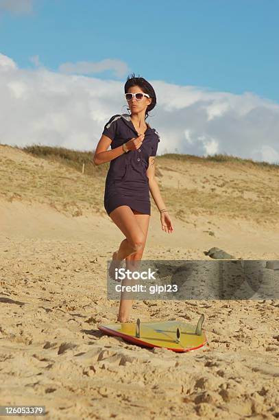 Strandsnack Stockfoto und mehr Bilder von Abgeschiedenheit - Abgeschiedenheit, Auf einem Bein, Bedeckter Himmel