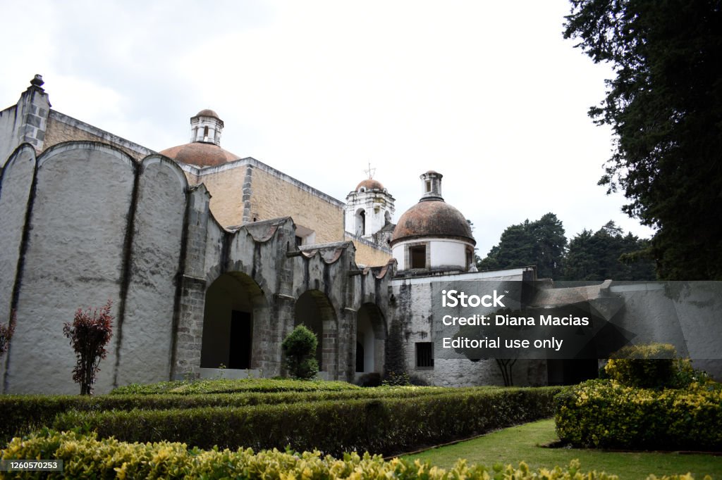 Ex Convento Del Desierto De Los Leones En Ciudad De México Foto de stock y  más banco de imágenes de Aire libre - iStock