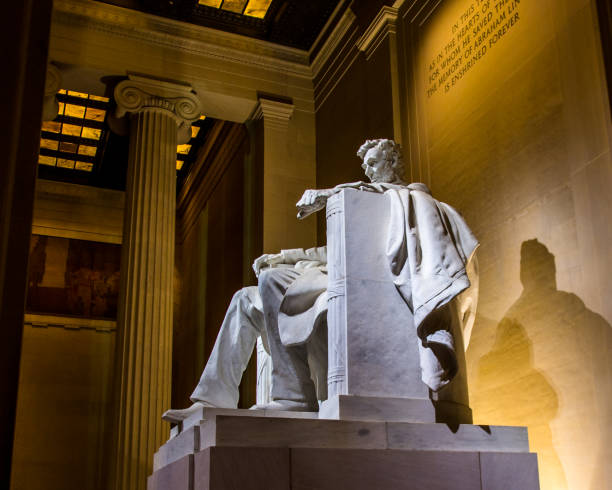 istock Lincoln Memorial in Washington DC at night 1261066875