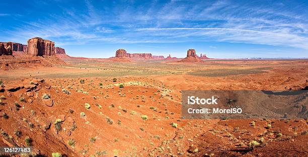 Foto de Monument Valley e mais fotos de stock de Arbusto - Arbusto, Arizona, Azul