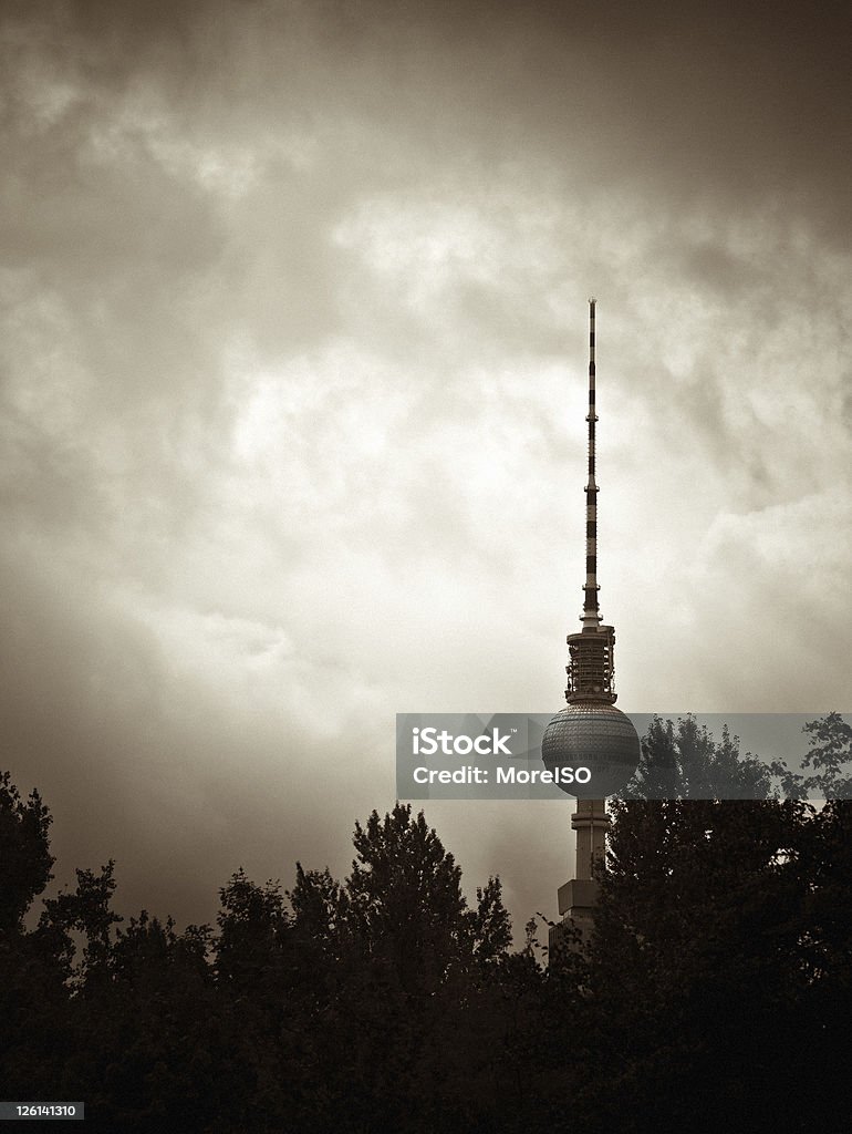 Berlin TV tower - Zbiór zdjęć royalty-free (Alexanderplatz)