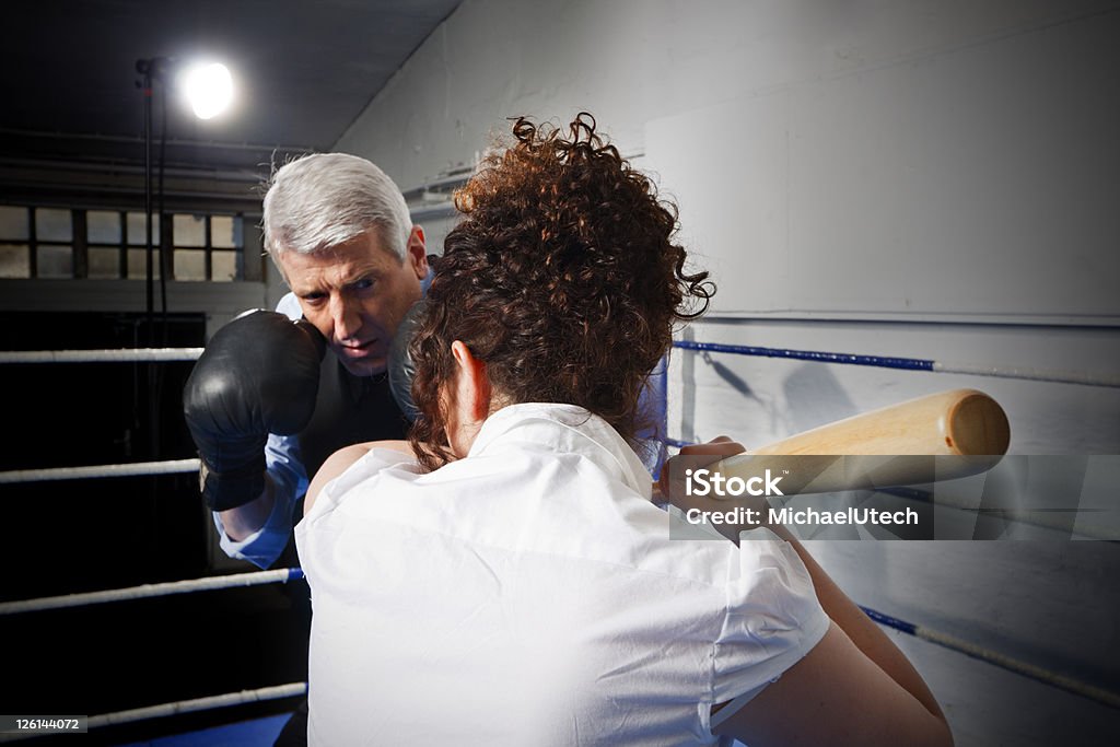 Compétition de boxe d'affaires - Photo de Batte libre de droits