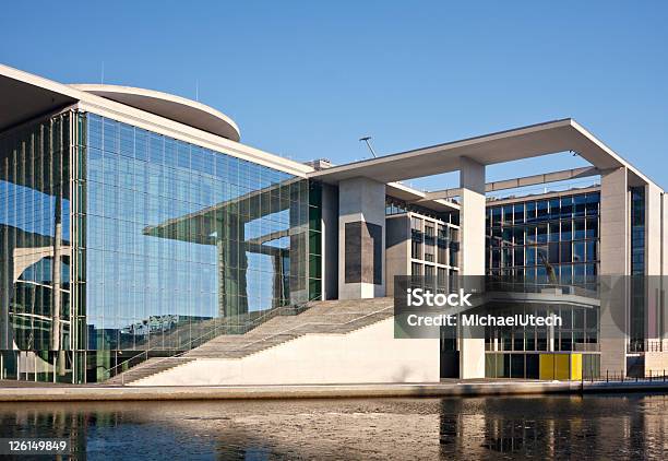 Distrito Do Governo De Berlim - Fotografias de stock e mais imagens de Alemanha - Alemanha, Arquitetura, Azul