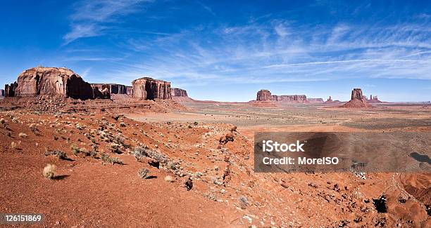 Photo libre de droit de Monument Valley banque d'images et plus d'images libres de droit de Arizona - Arizona, Aventure, Bleu
