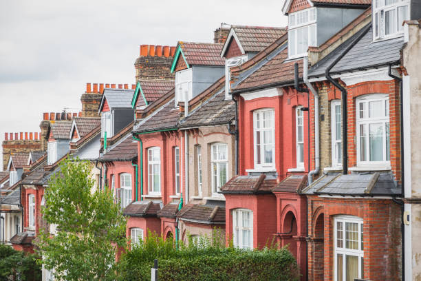 case a schiera inglesi nella zona di harringay ladder, londra - outer london foto e immagini stock