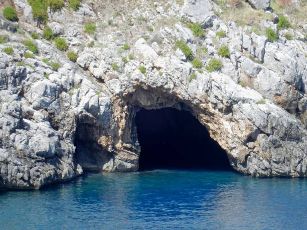 Palinuro - Entrance to the Blue Grotto