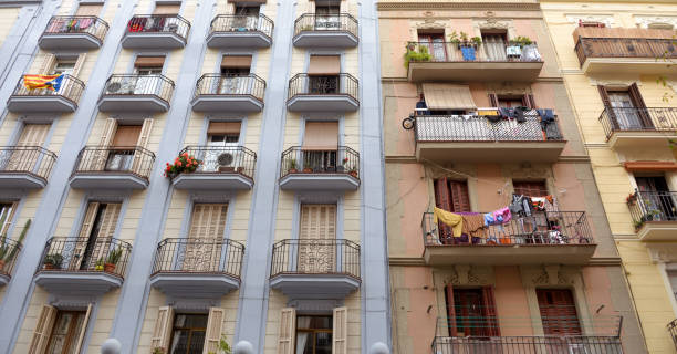 spanish walls - sunny apartment window sky imagens e fotografias de stock