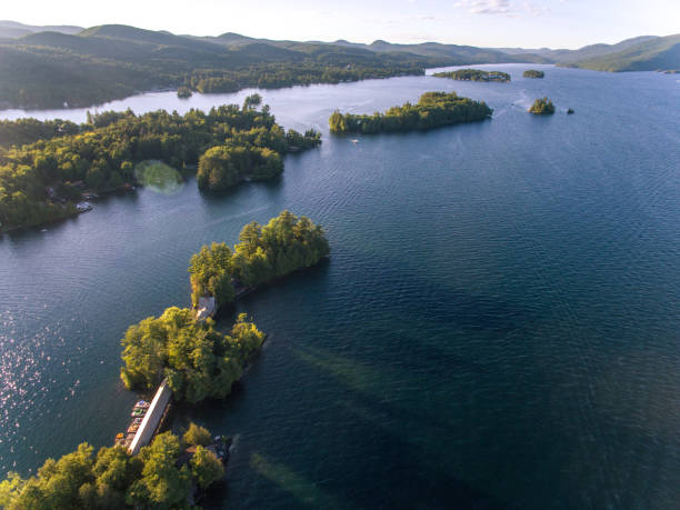 озеро джордж острова - adirondack mountains adirondack state park air landscape стоковые фото и изображения