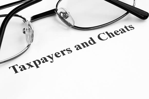 istock Taxpayers and cheats 126208840