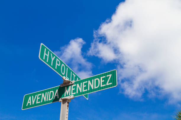 istock Road sign in spanish at St. Augustine, Florida, USA 1262153902