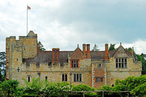 Hever castle side view Hever castle side view with stormy sky Hever Castle stock pictures, royalty-free photos & images