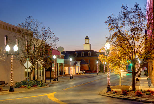 istock Downtown Franklin, Tennessee 1262319198