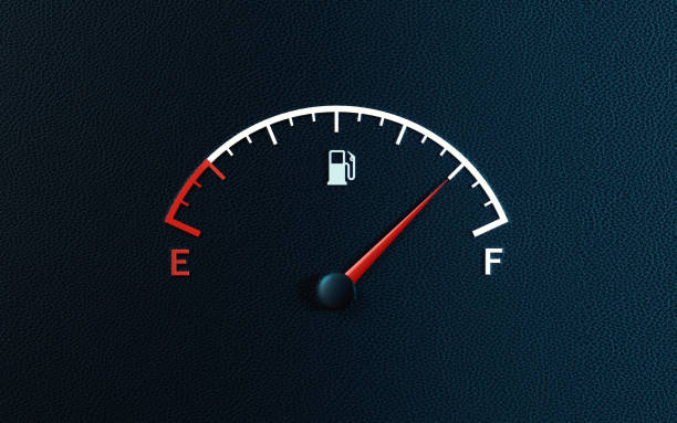 fuel gauge's red needle indicating full gas tank on black background - speedometer dashboard dial speed imagens e fotografias de stock