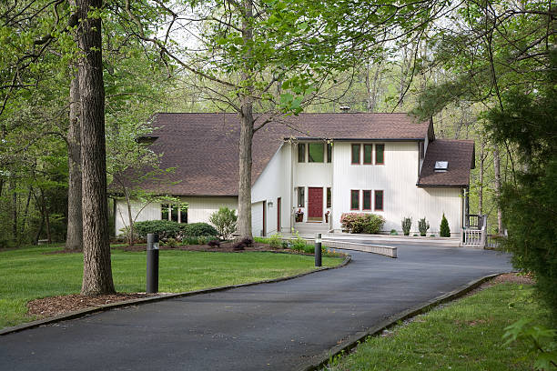 maison moderne - driveway photos et images de collection