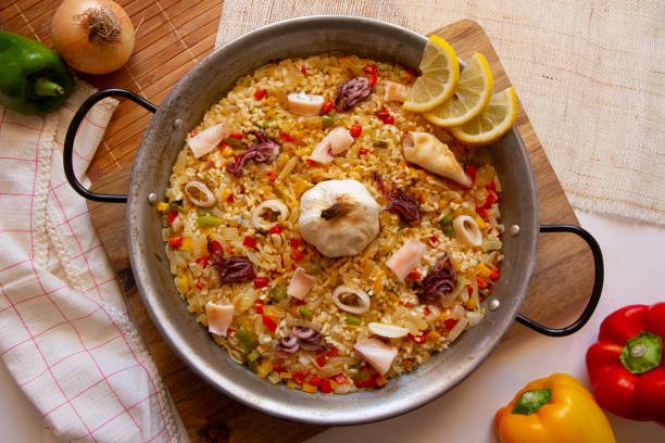 Paella de Bacalhau: Receita Fácil e Perfeita para Festas - receita deliciosa profissional - passo 3