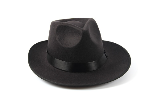 Sombrero negro sobre fondo blanco photo