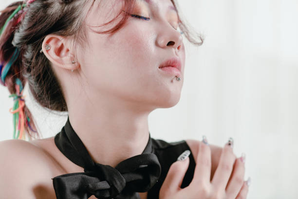 istock Fashionable girl 1262835433