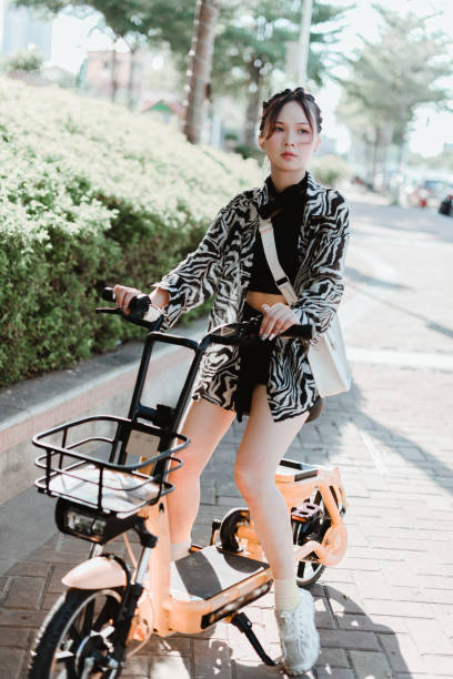 istock Fashionable girl 1262835755