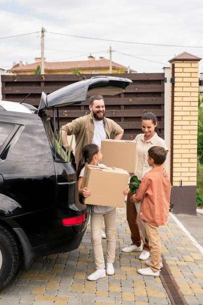 istock Children helping parents with stuff 1262901984