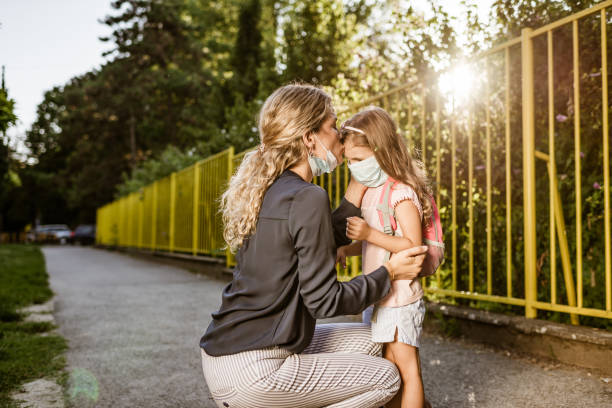 istock Girl going back to school 1262962961