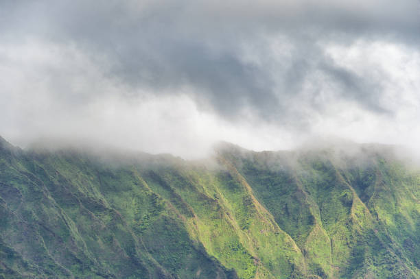 istock The Cliffs of Koolau Mountain Range, Oahu 1263027802