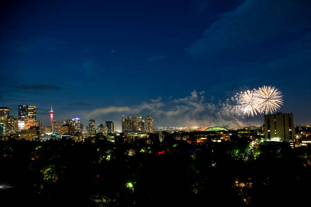 istock Fireworks and the city 1263058810