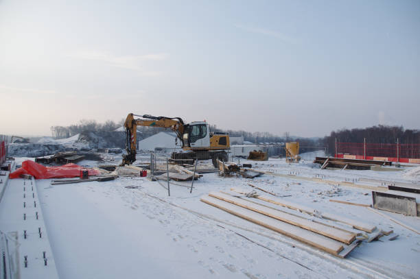 budowa dróg w okresie zimowym - tire track making tire construction zdjęcia i obrazy z banku zdjęć