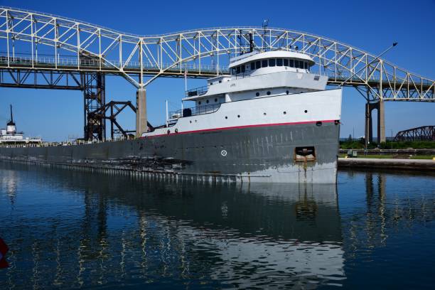 istock Sault Ste Marie, MI, Soo Locks Bridge to Canada 1263209721