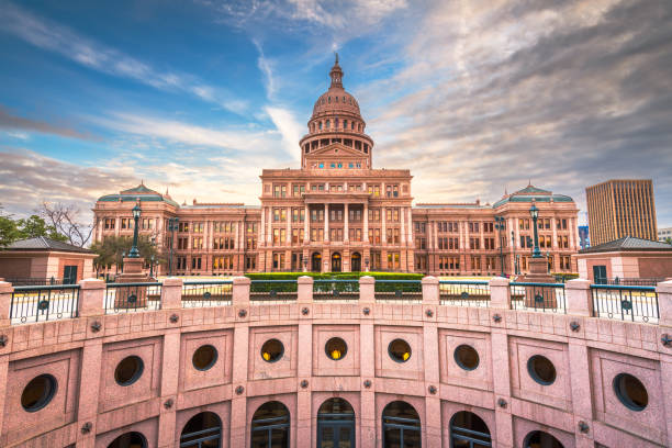 Austin, Texas, USA at the Texas State Capitol Austin, Texas, USA at the Texas State Capitol at dusk. united states capitol rotunda photos stock pictures, royalty-free photos & images