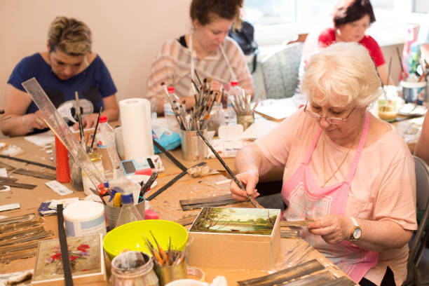 Women on art class